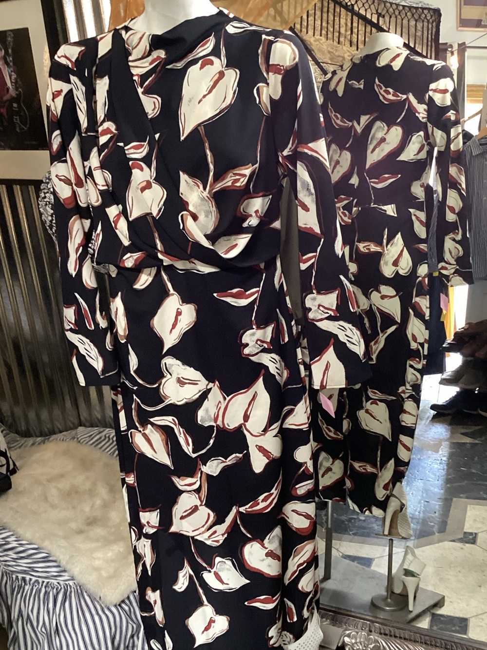 Black Floral Wrap-Style Midi Dress Zara.  Ease